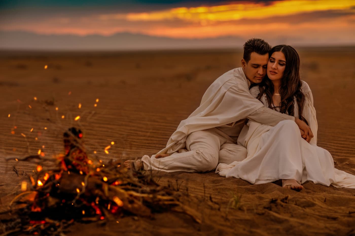 العروسان